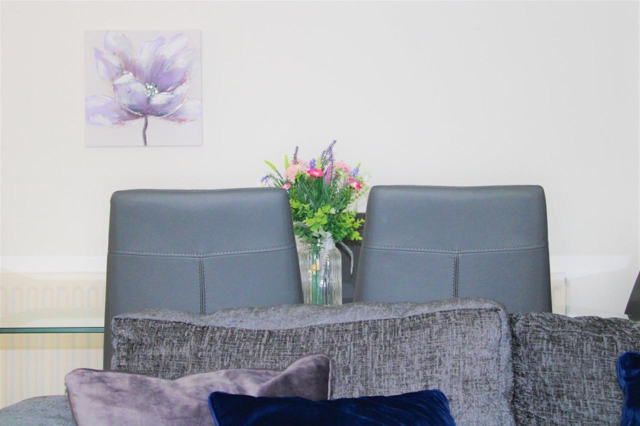 Homely And Budget Friendly 3 Bed House Sleeps 6 Free Parking! Milton Keynes Luaran gambar